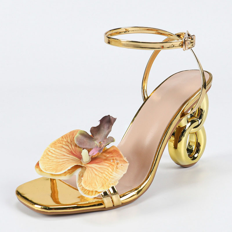 Aneikeh Golden Open Toe Buckle - Women'S Shoes Quality recension och pris