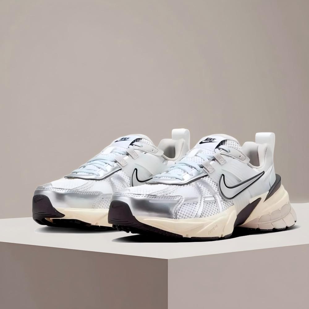 Nike V2K RUN Women's Retro-Ins - Women Shoes Running Nike recension och pris